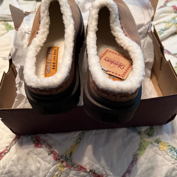 Skechers Tan Slip-On Shoes with Faux Fur Lining - Picture 3 of 8